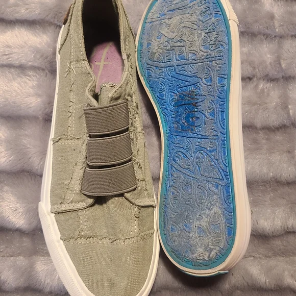 Blowfish Maura sneaker - Picture 2 of 4